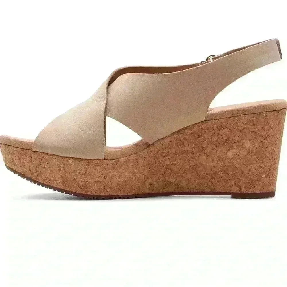 Clarks Women's Annadel Eirwyn Wedge Sandal